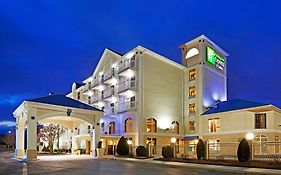 Holiday Inn Express & Suites Asheville sw - Outlet Ctr Area